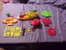 Kid Connection Shark Exploration Play Set Boat Submarine w/figures