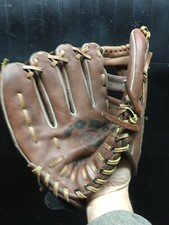 Wilson A9853 Pro Force Pocket 12" Softball Catcher's Mitt Glove RHT