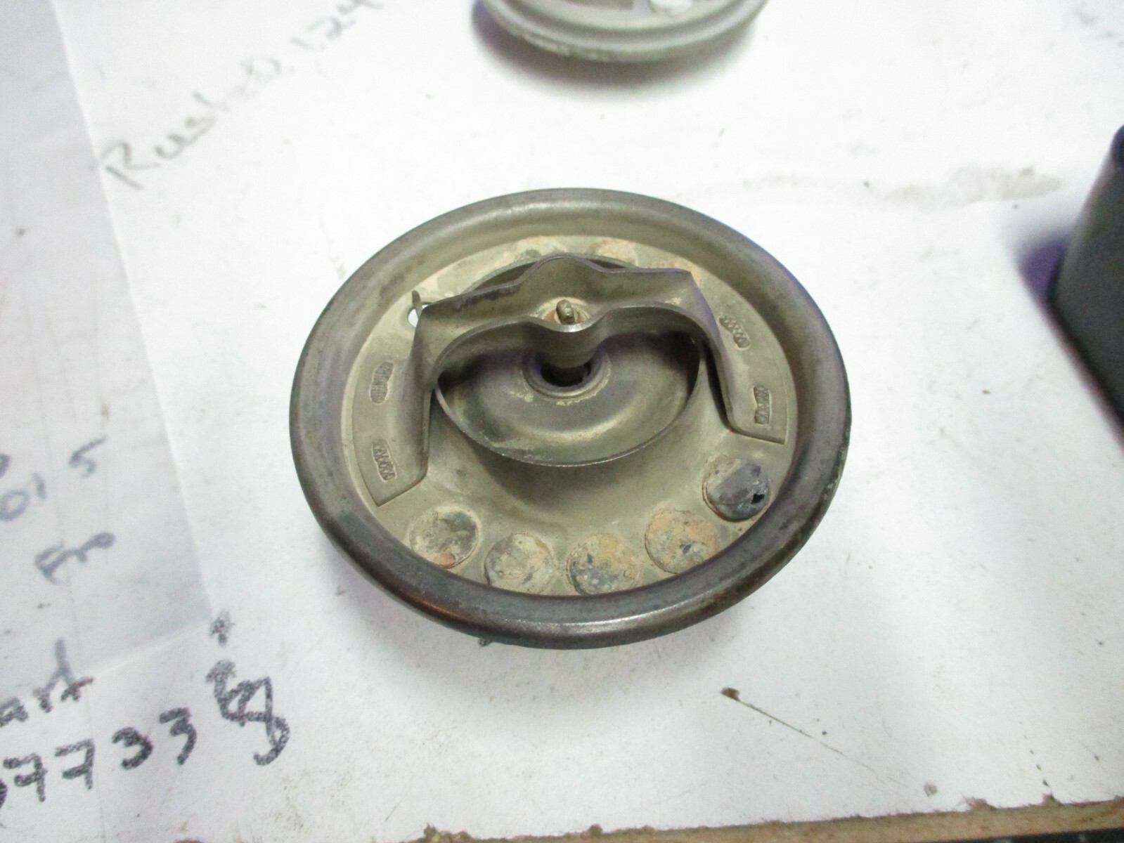 1965-98 ROLLS ROYCE THERMOSTAT UE36600, NUMBER 3