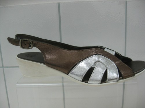 CLARKS SANDALS MULES WEDGES 5.5 shoes metallic silver bronze leather slingbacks - Picture 6 of 9