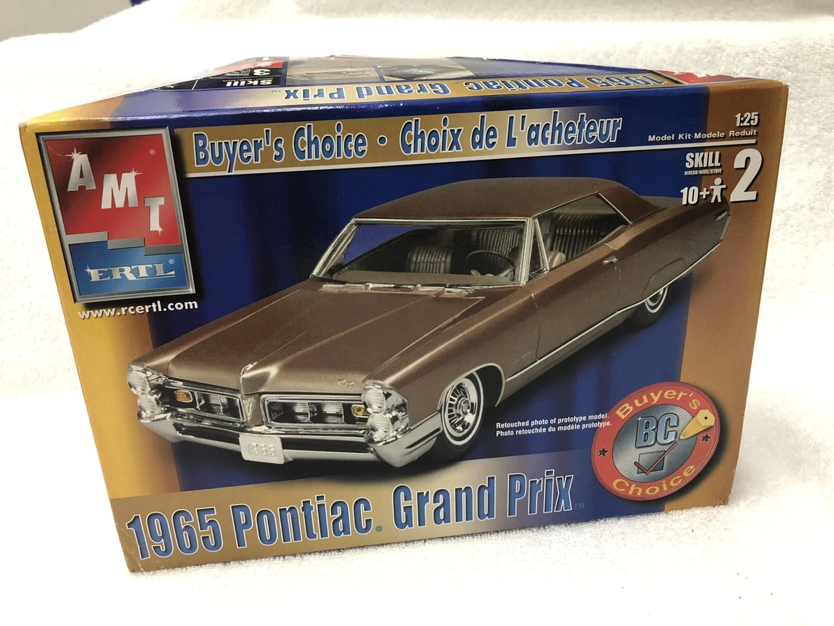 AMT/ERTL 1965 Pontiac Grand Prix Model Kit 1:25 Scale Skill Level 