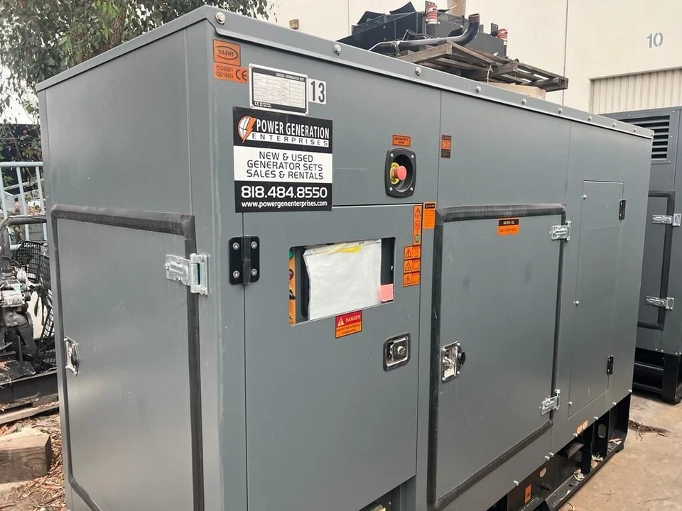 NUEVO 100kw Tier 3 Perkins Diesel Generador Set. 120/208 - 277/480V - 3ph Foto 2 de 4