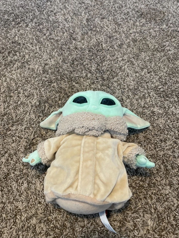 Mattel Star Wars Mandalorian The Child Baby Yoda 9" Peluche Suave Relleno Verde Foto 2 de 3