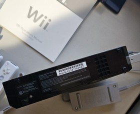 Nintendo Wii System Console Bundle with Game & Accessories 