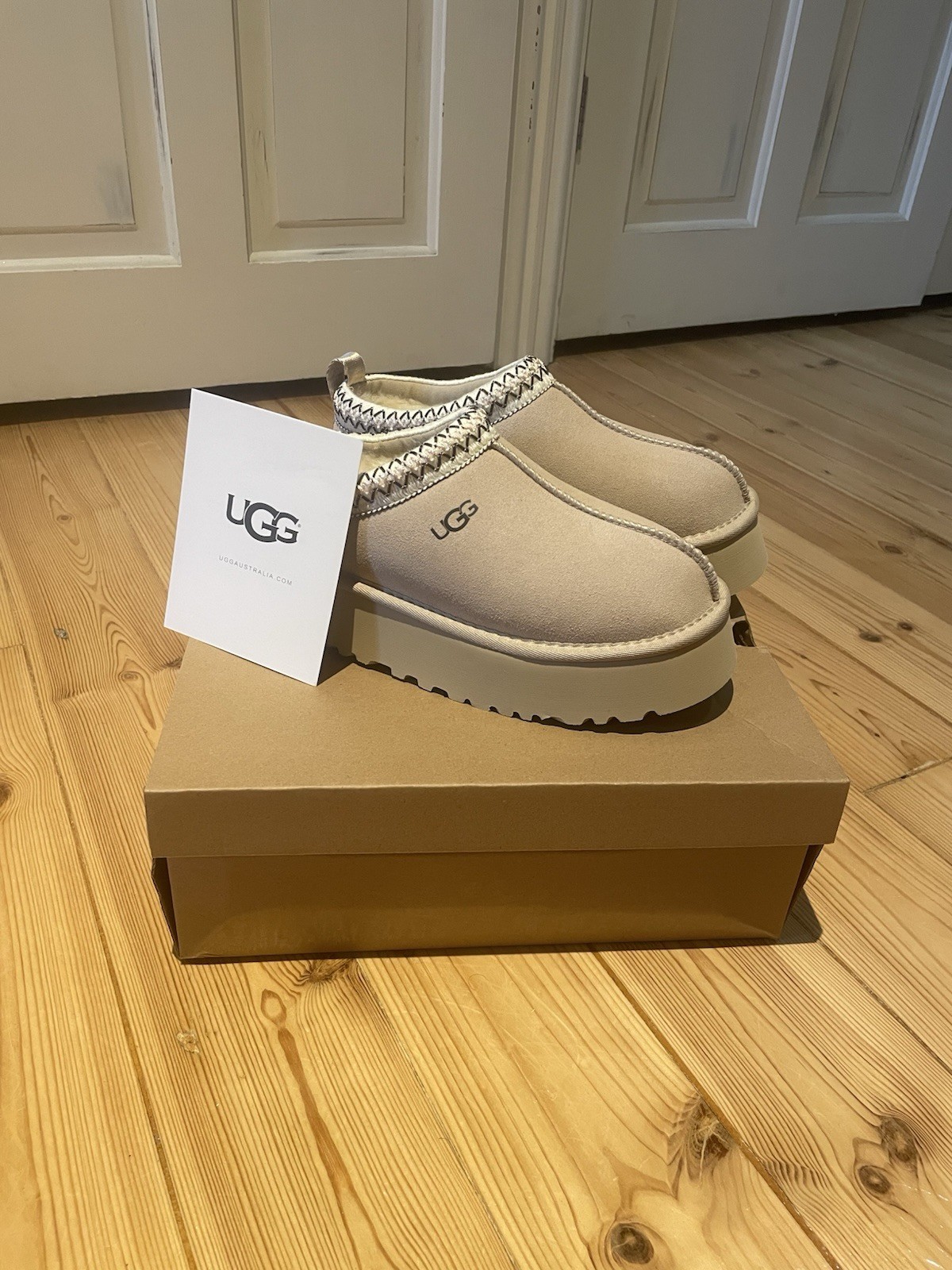 UGG Tazz