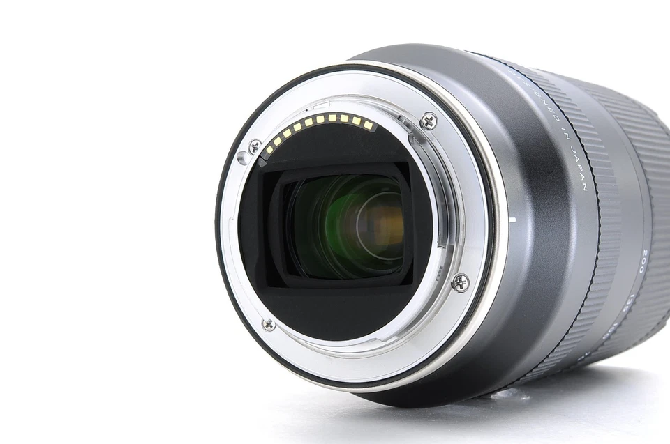 Tamron 28-200mm F/2.8-5.6 Di III RXD Lens for SONY E Mount -MINT- [Extra 15%OFF] - Image 3 of 4