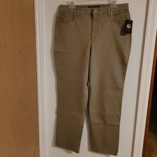 NWT Gloria Vanderbilt Amanda Woman Soft Touch Slimming Jeans Size 14 Short