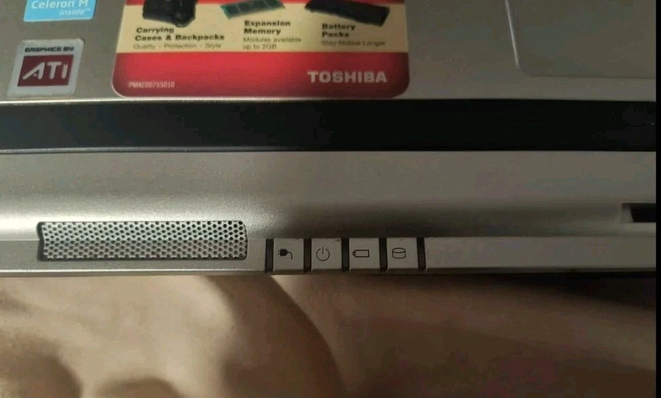 Toshiba Satellite Series Laptop - Image 4 of 4