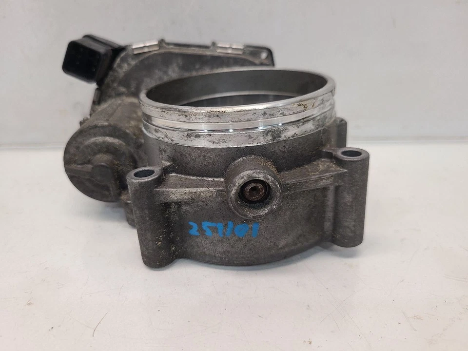 BMW 328XI 2007-13 (3,0 L/AWD) carrocería del acelerador Foto 2 de 4