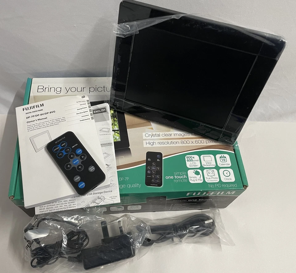 Fujifilm Digital Photo Frame DP-7P 7 Inch LCD High Resolution 800x600 - Image 2 of 4