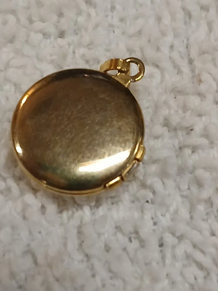 Medallón Shell Foto 2 de 3