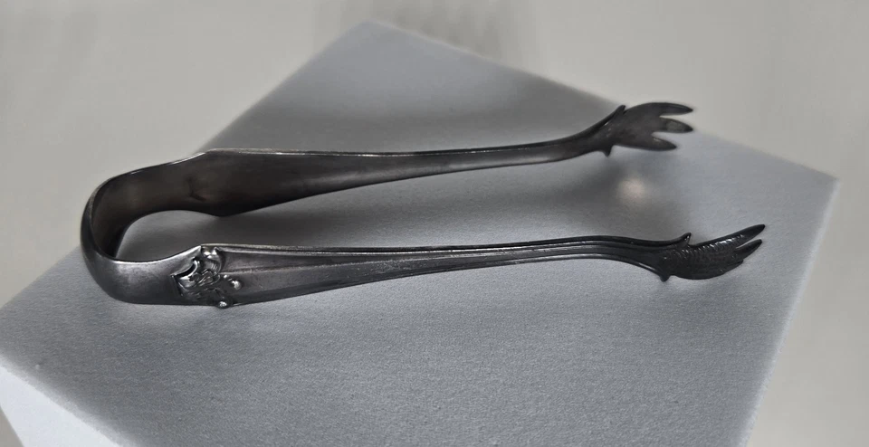 Pinzas de azúcar con patas de garra victorianas raras de plata esterlina de Manchester Mfg. Co. Foto 2 de 4