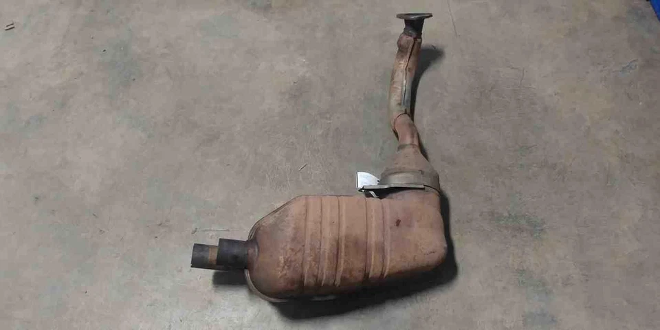 2009 - 2012 年保时捷 Boxster Cayman 左球杆消声器,129K 英里 — 第 2/2 张图片