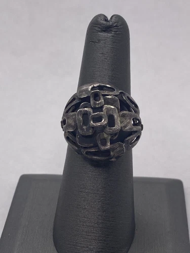 VINTAGE STERLING SILVER CHAINS RING SIZE 7