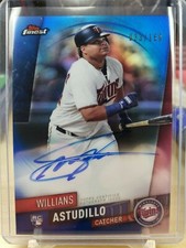 2019 Topps Finest Willians Astudillo RC Blue Refractor Auto 33/150 TWINS