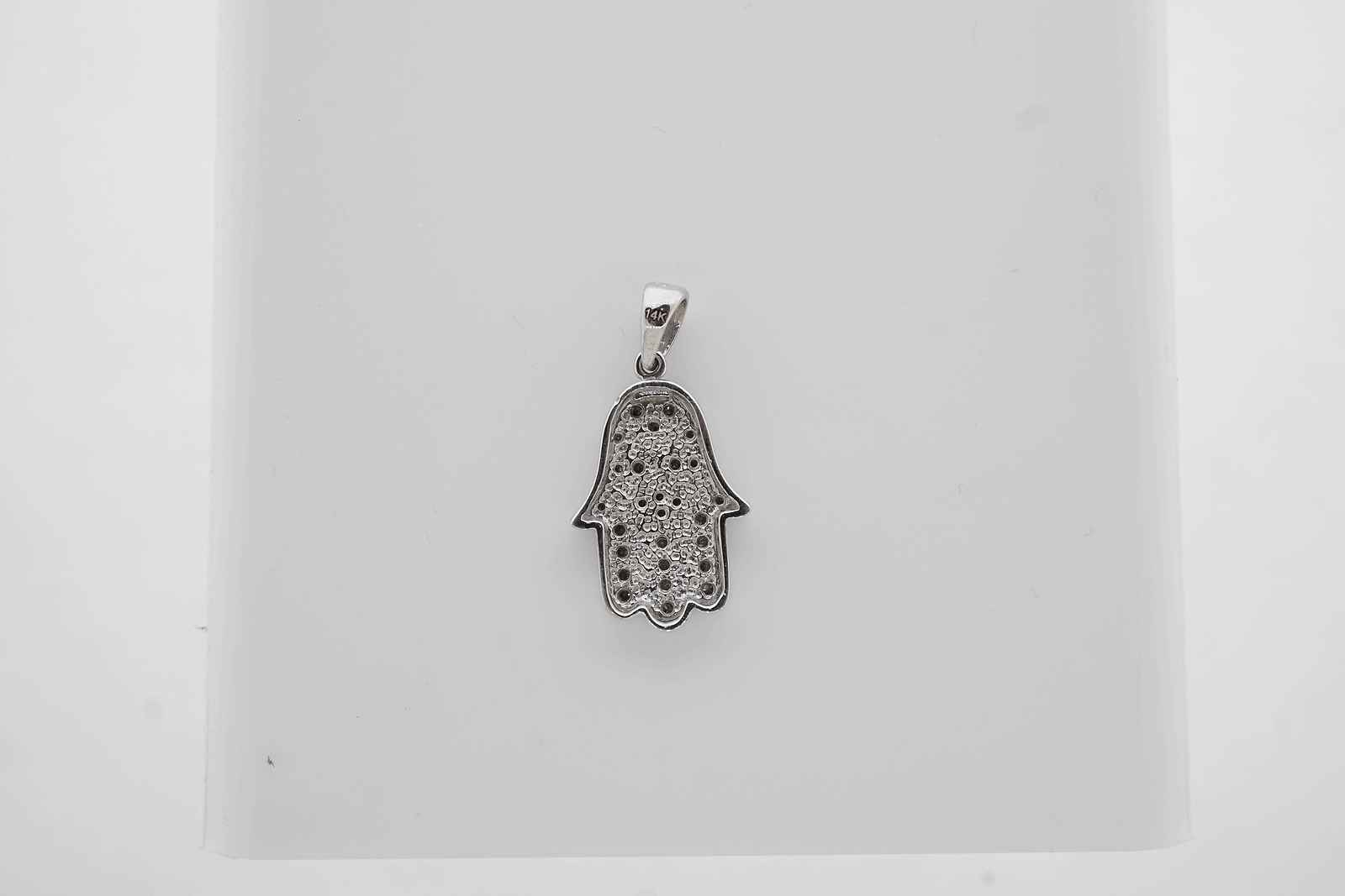 Discount Estate Diamond Pendant 14k White Gold Unisex Jewelry for sale