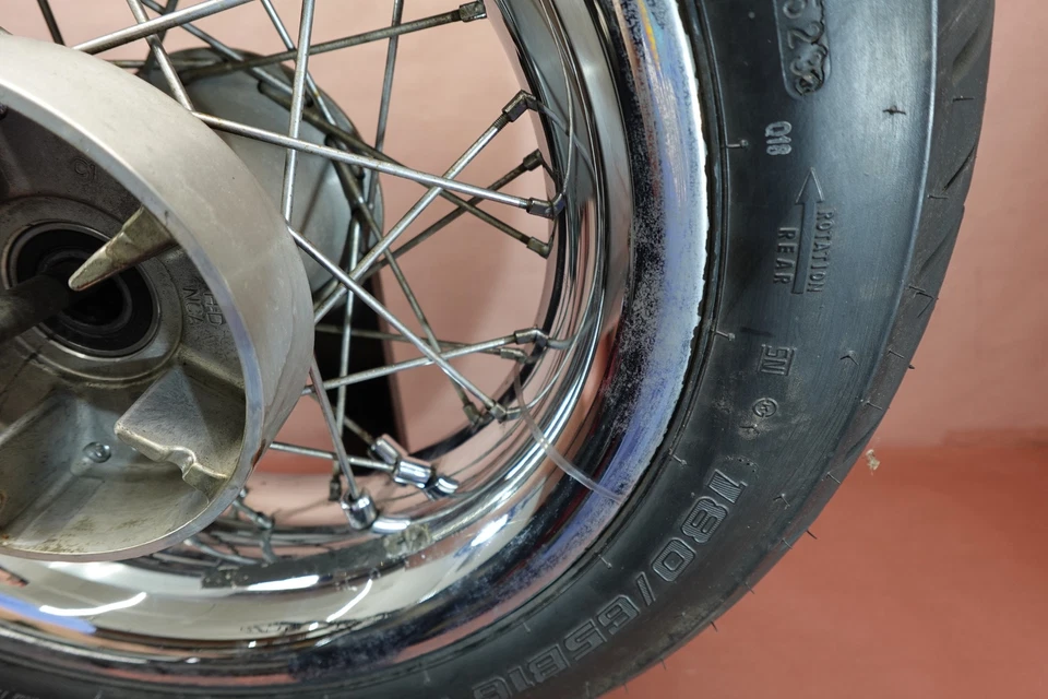 Harley-Davidson Electra Glide Ultra 2007-2012 llanta delantera Shinko Foto 4 de 4