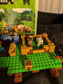 3X Lego Minecraft sets 21113 The Cave 21114 The Farm  21119 the Dungeon all figs