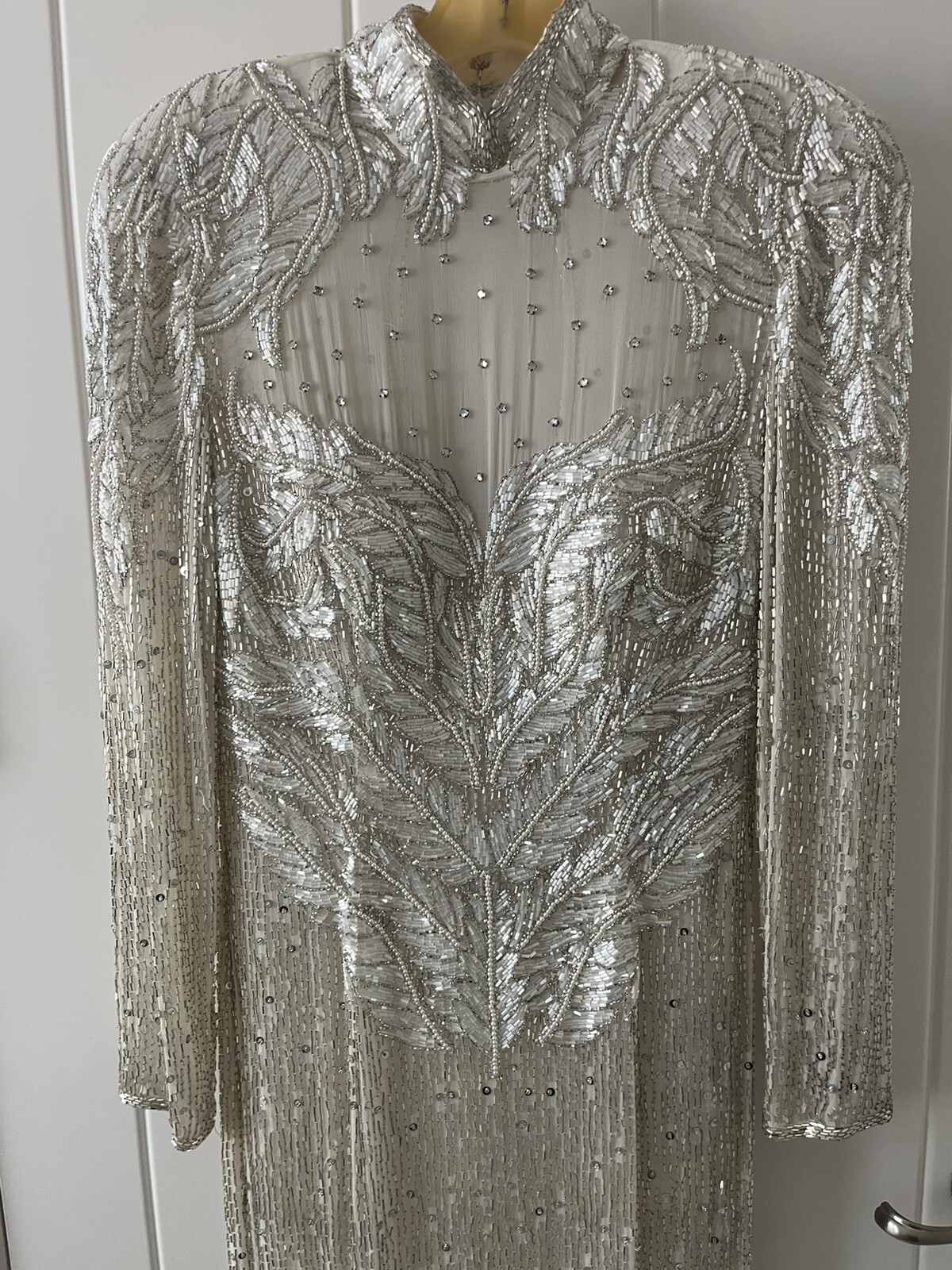 Picture 1 of 6