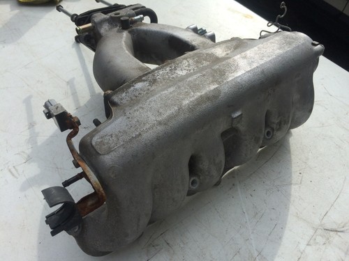 98 - 05 LEXUS GS300 GS430 Intake Manifold Assembly With Vacuum Valve OEM - Picture 4 of 8
