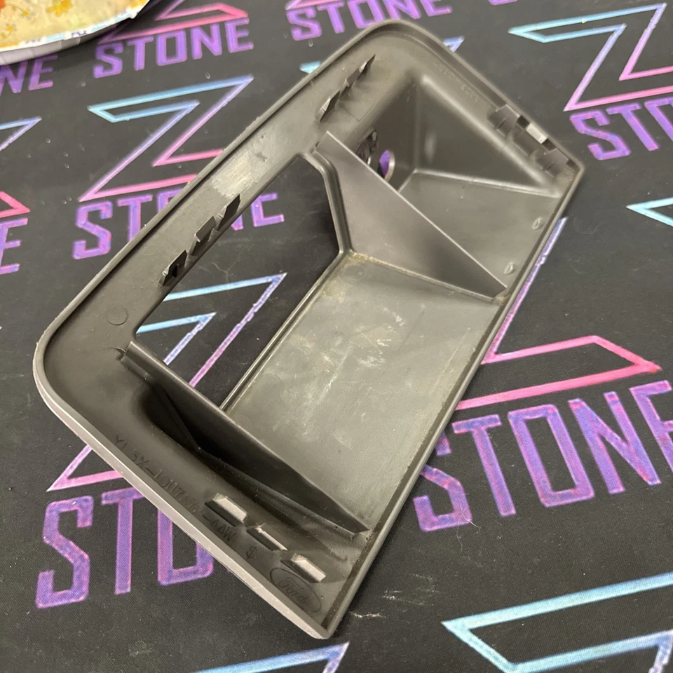 Ford Ranger 2007 moldura panel de almacenamiento interruptor bolsillo YL5X-10117A72-AAW gris Foto 4 de 4