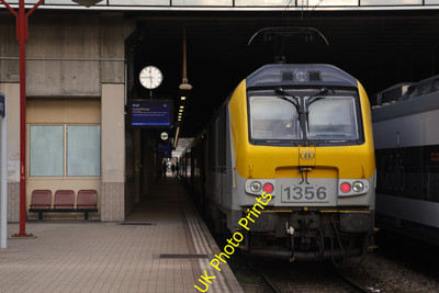 Photo SNCB Belgian Railway 6x4 Class 13 1356 waits at Brussells-Midi c2023 P4