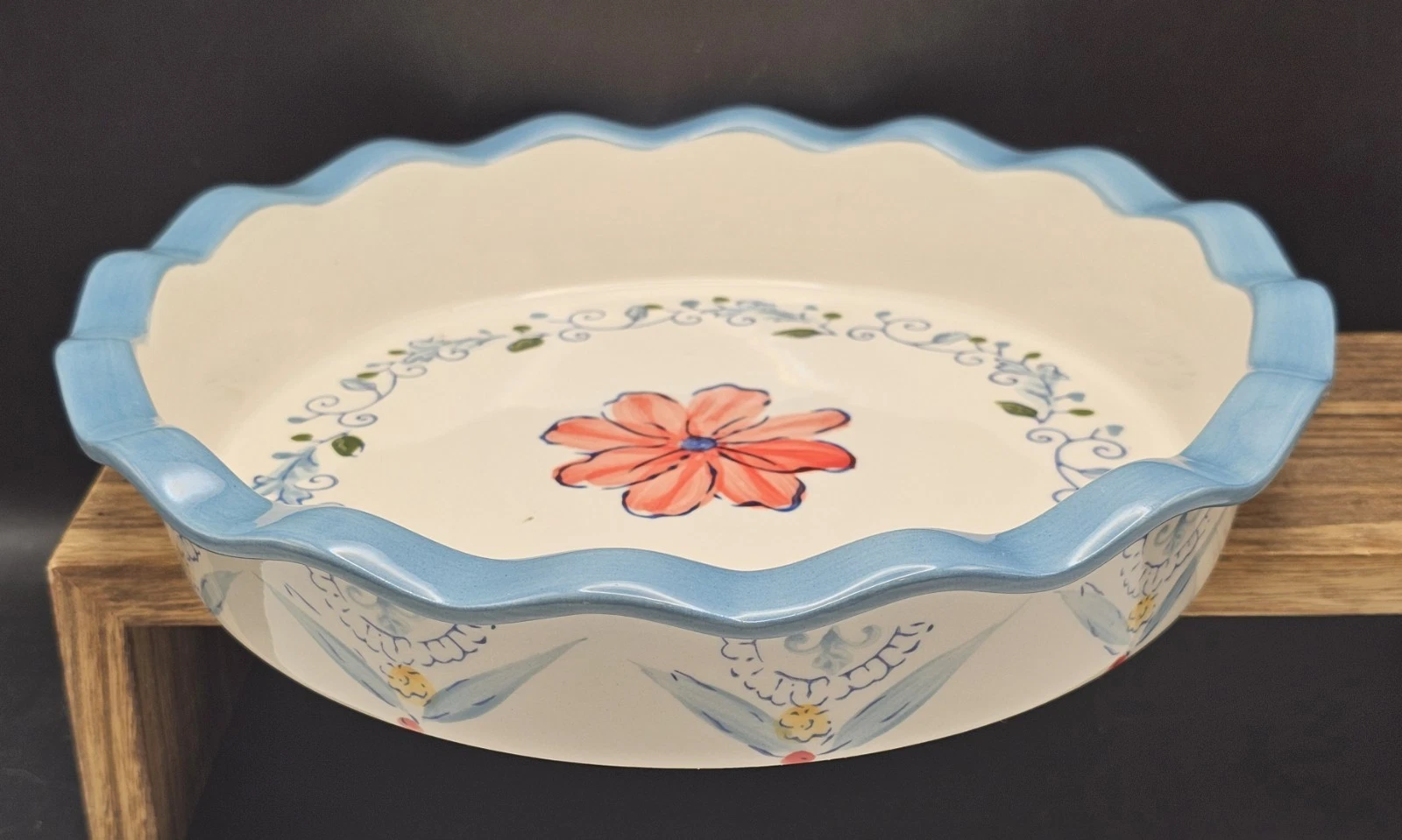 Gibson Elite Anaya Floral Stoneware Pie Plate