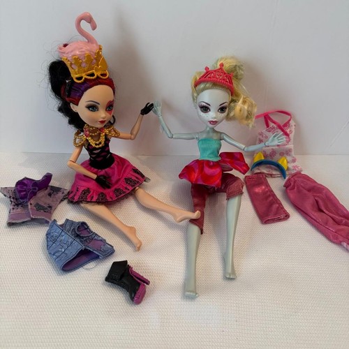 2 DOLL LOT 2008 Monster High 2012 Ever After clothes? Lizzie Hearts flamingo?