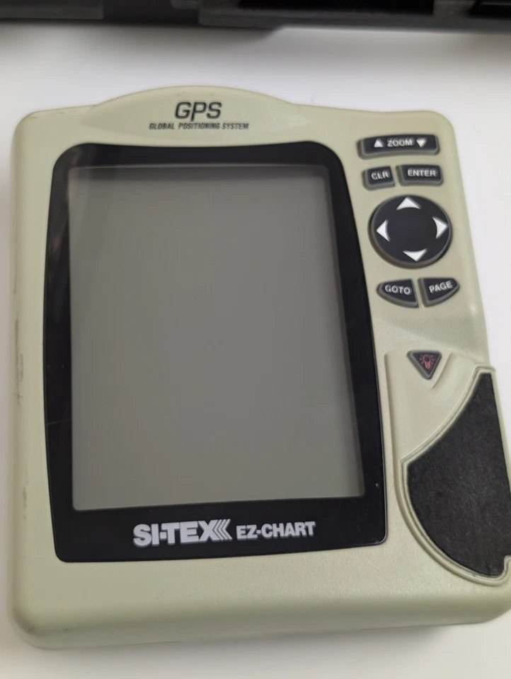 Si-Tex EZ-Chart GPS Chartplotter – Powers On – w/ Case, Manual & Accessories - Image 3 of 4