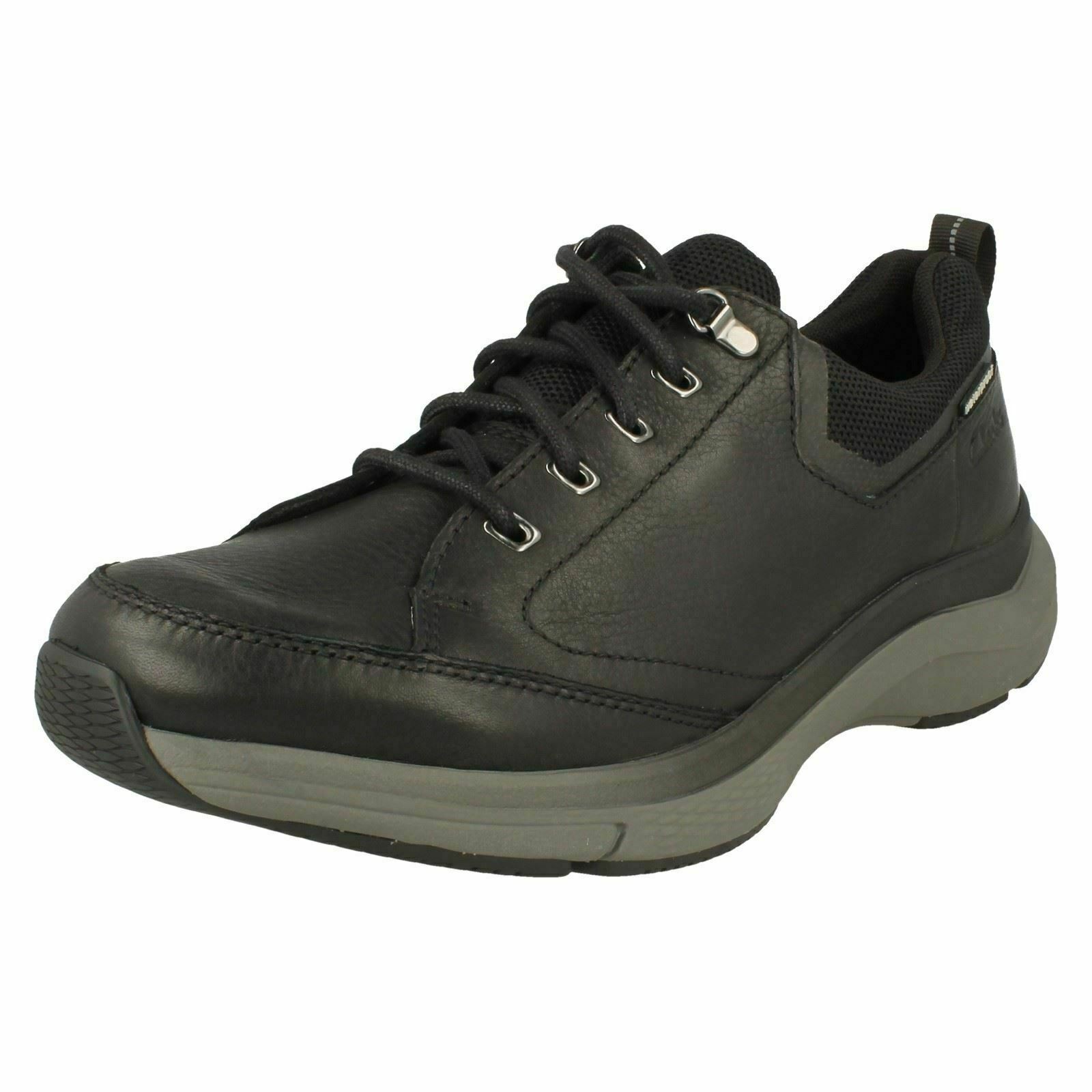 clarks men's waterproof shoes