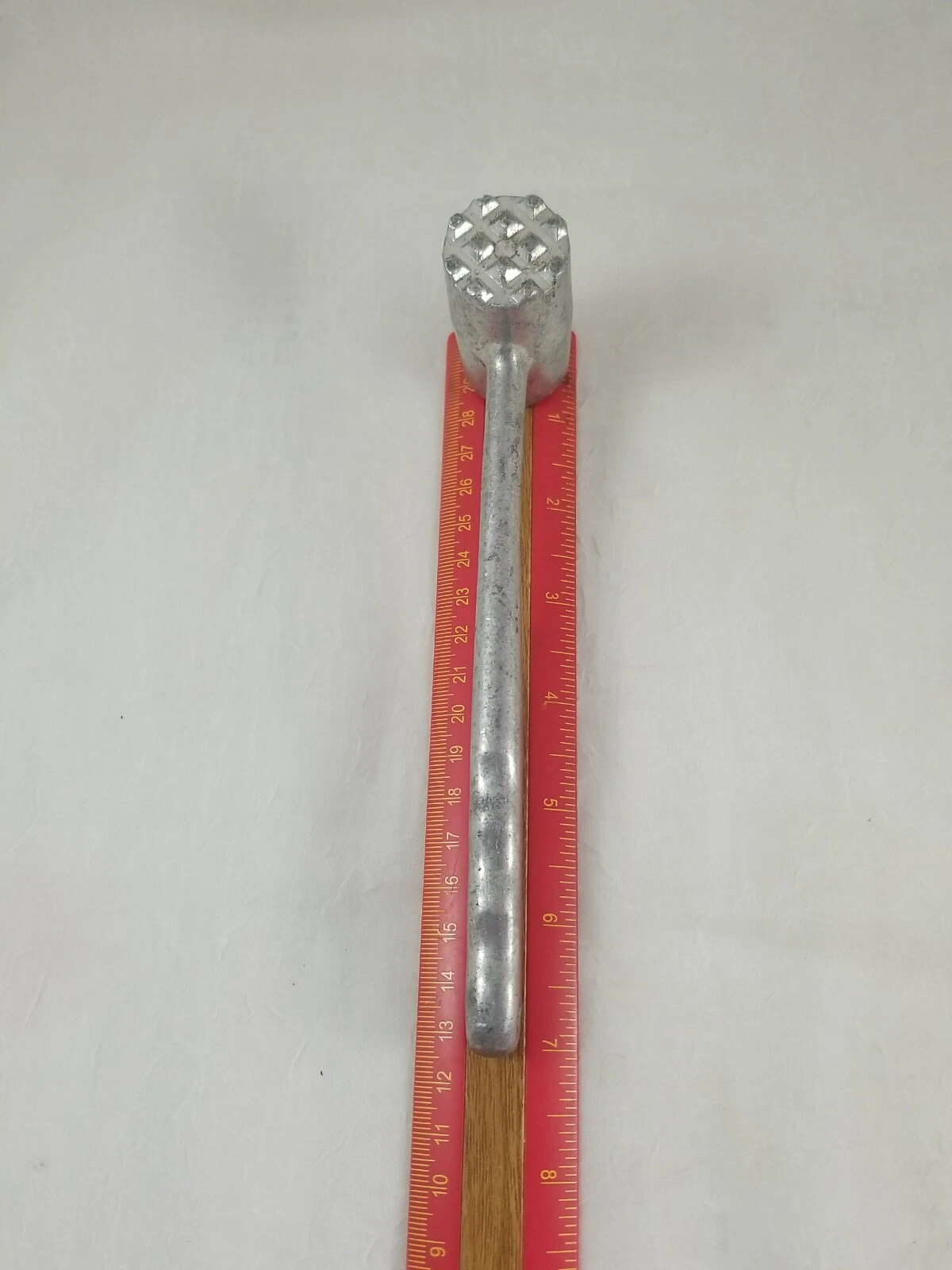 Vintage Aluminum Metal Meat Mallet Tenderizer Double Sided, great condition