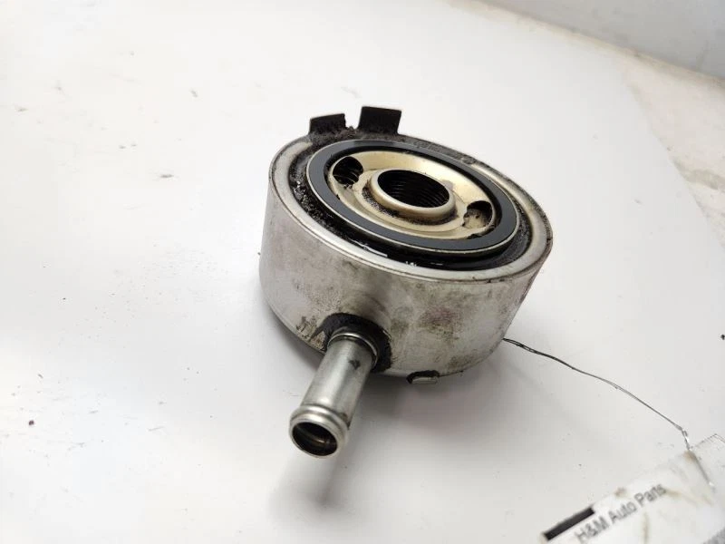 Infiniti QX56 2004-2007 enfriador de aceite de motor OEM 21305-7S010 Foto 2 de 4