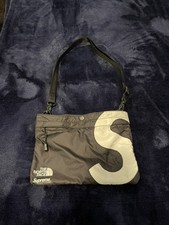supreme the north face s logo shoulder bolsa black