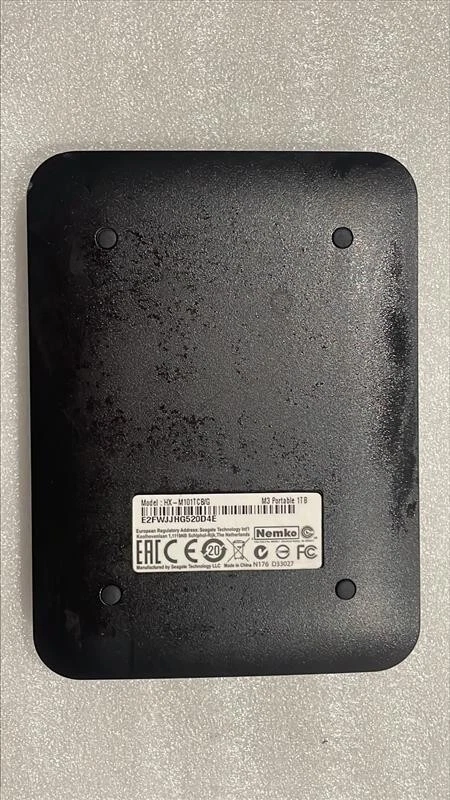 Samsung M3 1TB USB 3.0 Portable Hard Drive - Black - (HX-M101TCB/G) - Image 2 of 3