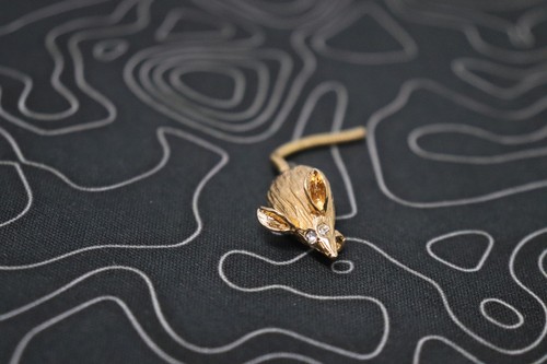 Mouse Brooch Pin Vtg w Flexible Tail Rhinestone Eyes Cute Gold Tone - Picture 5 of 6