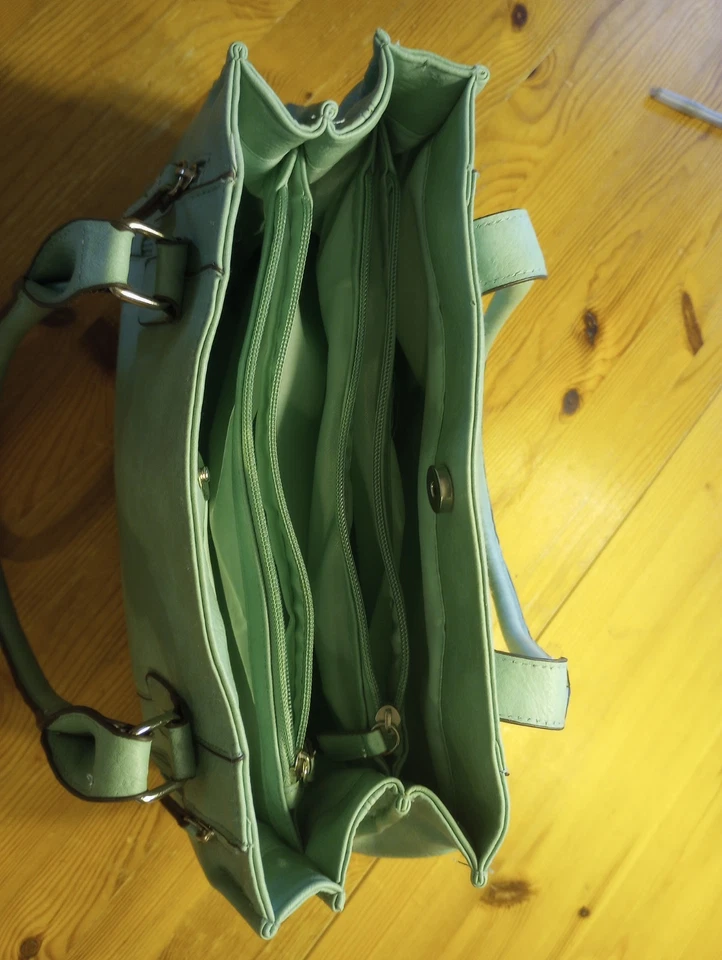 Cartera de hombro de cuero sintético verde menta Cato, bolsillos laterales Foto 2 de 4