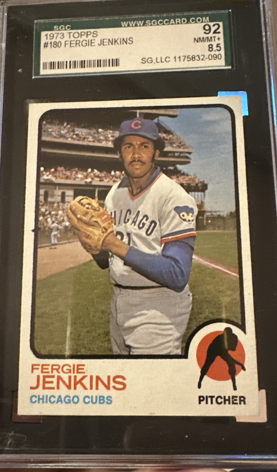 1973 TOPPS #180 FERGIE JENKINS CHICAGO CUBS GRADED SGC 8.5