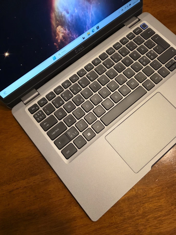 Dell Latitude 5320 · i5-1135G7 · 8GB · 256GB, foto 2 di 5