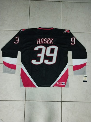 DOMINIK HASEK BUFFALO SABRES CCM VINTAGE HOCKEY THROWBACK. SIZE 52/XL.