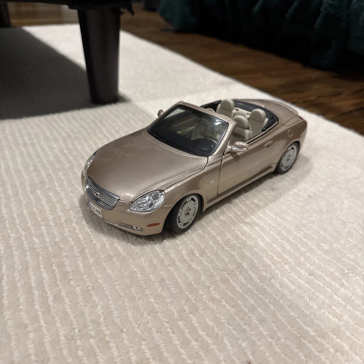 Las mejores ofertas en Lexus Oro vehículos diecast y de juguete | eBay