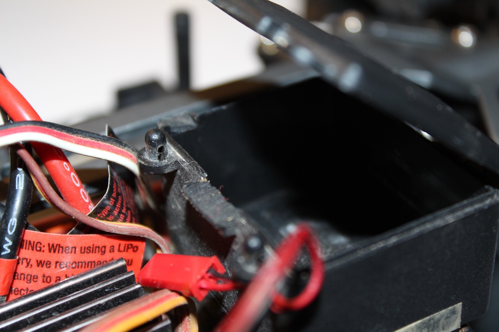 Helion Dominus 10 TR TRUGGY Reaktor 4WD Brushless 1:10 scale hobby-grade