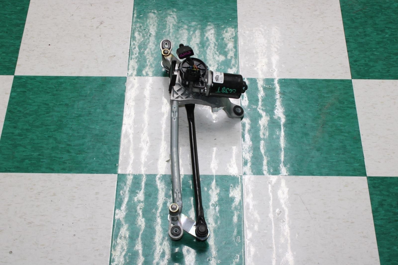 Maserati Ghibli 2014-2024 Front Windshield wiper motor