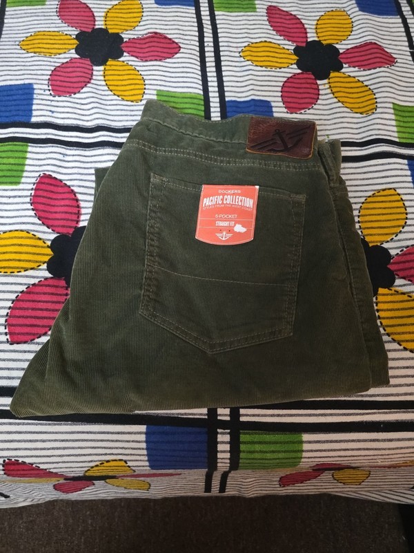 DOCKERS Corduroy Straight Fit Pants Mens 36x28 Olive Green