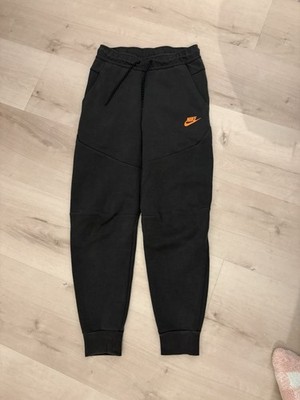 Nike Tech Anzug Orange/ Schwarz/ Grau Gr. S/ XS wenig getragen