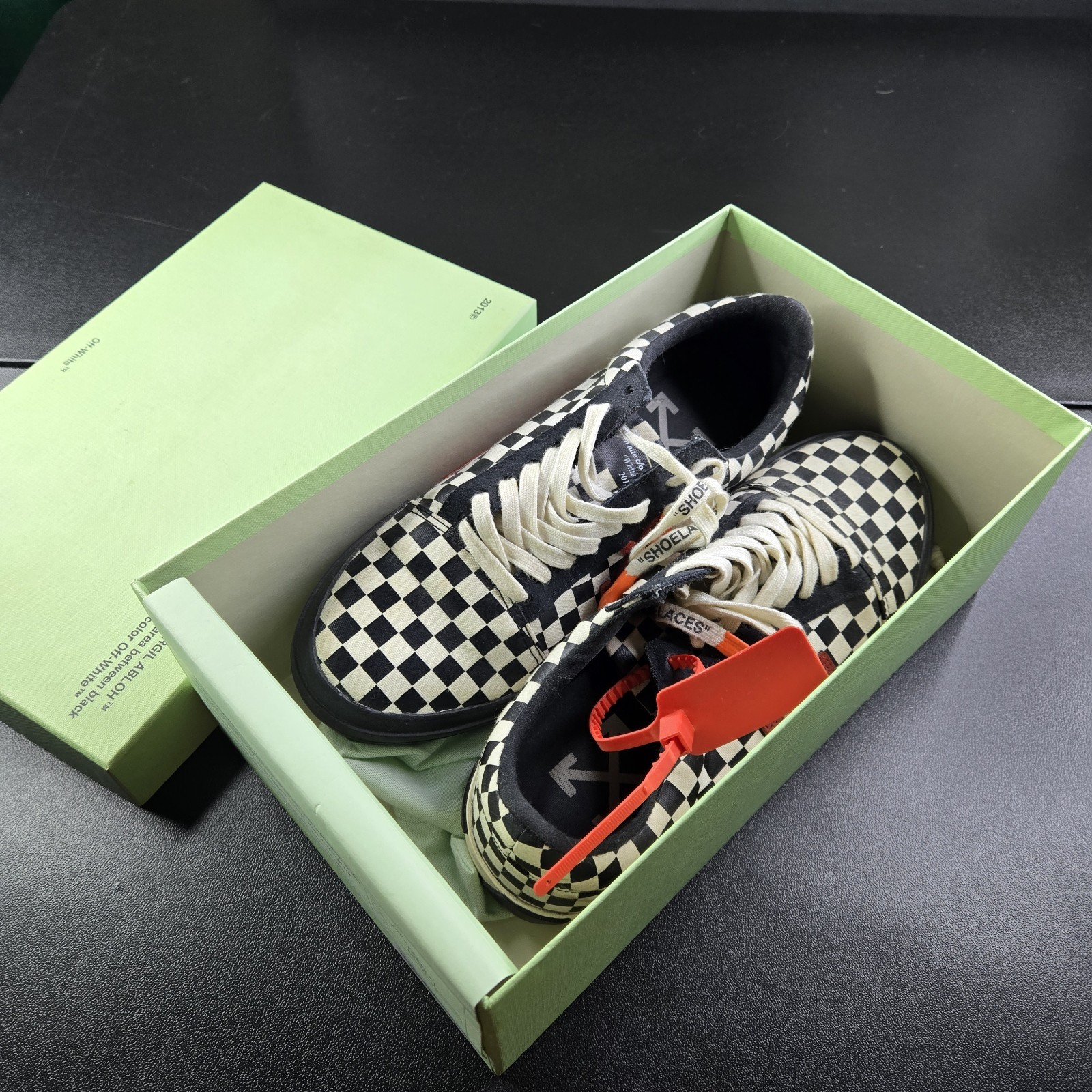Off-White c/o Virgil Abloh White & Low Top Sneakers - Men's US 9 RARE, Used, 42 image 2
