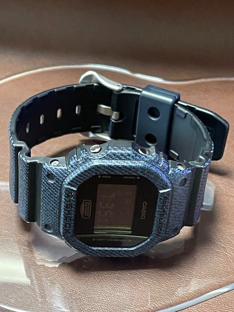 【数量限定品】CASIO G-SHOCK DW-5600DC デニム柄 Casio G-Shock Denim Pattern Light Blue Limited Edition Watch