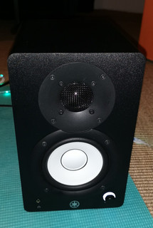 YAMAHA HS4 Powered Studio Monitor schwarz / black