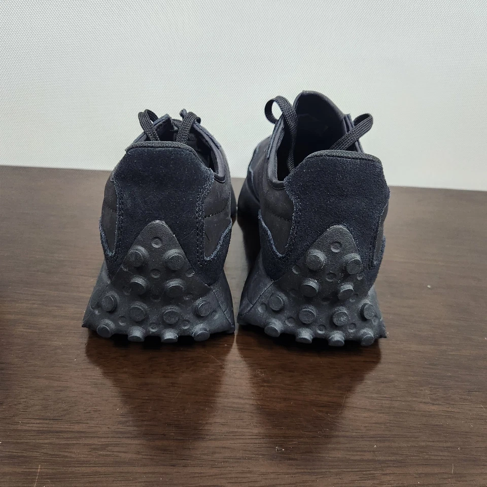 BRAND NEW NEW BALANCE 327 TRIPLE BLACK SZ 10.5 MS327LX1 990 RUNNING SNEAKERS - Image 3 of 4