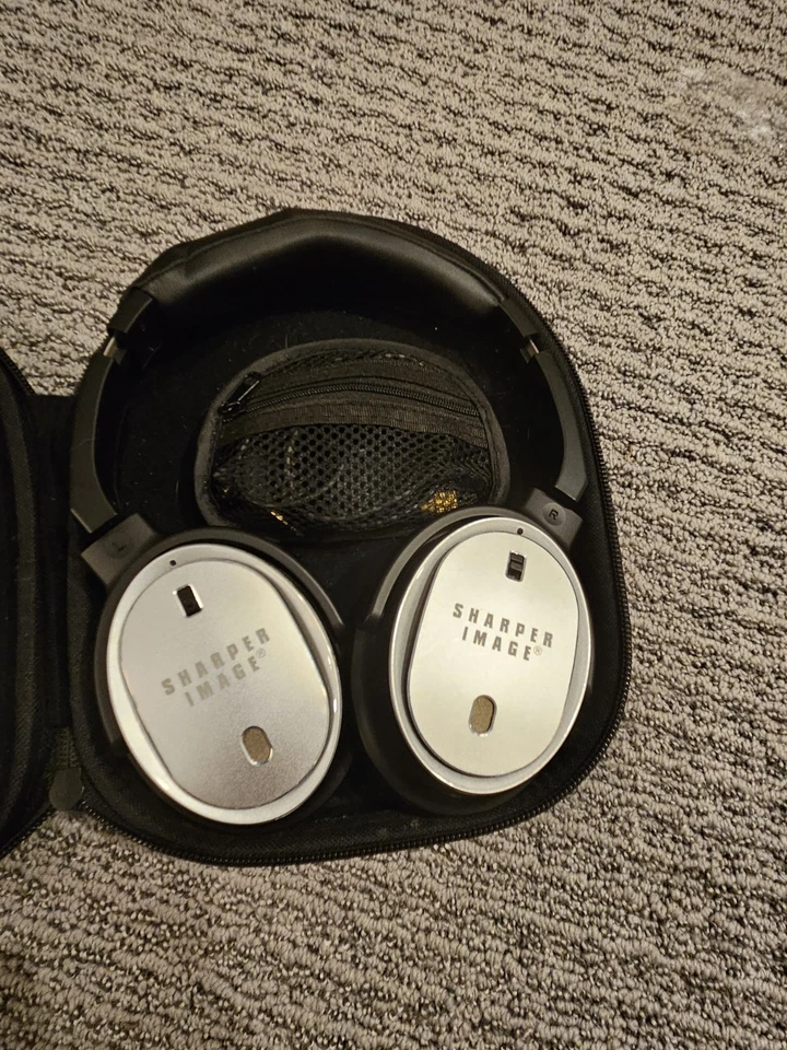 Sharper Image 204952 Wireless Over-Ear Noise Cancelling Bluetooth Headphones - Image 3 of 4