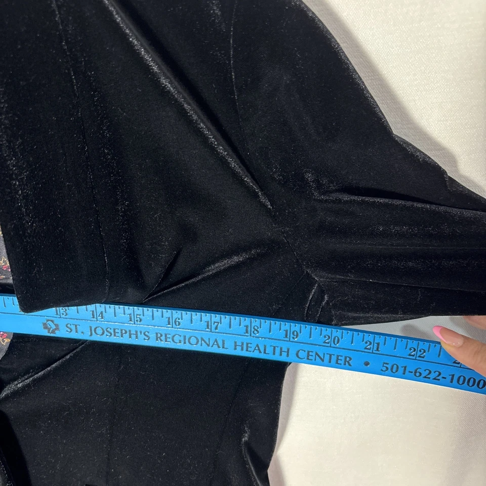 Old Navy 女式天鹅绒派对西装外套黑色花朵衬里 M 码假日 — 第 4/4 张图片